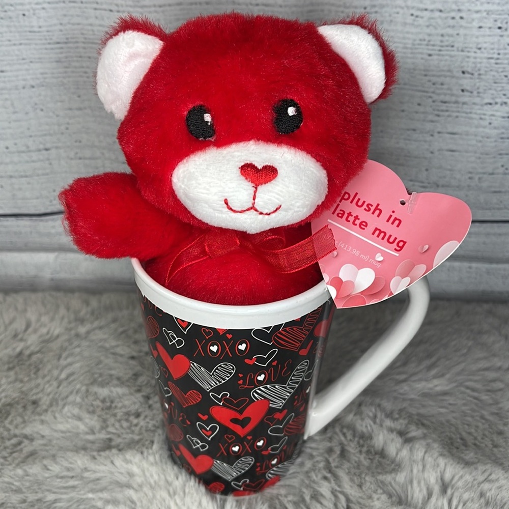 💕NWT Plush in a Latte Mug 💕